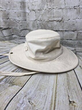 TILLEY ENDURABLES Hat Cap 7 1/4 Cream Off White Fitted Canada 22.75"